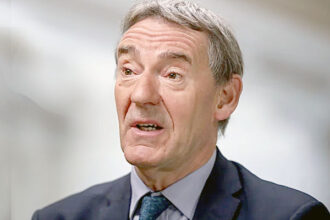 BRICS: Jim O'Neill Memprediksi Kunci untuk Melengserkan Dolar AS